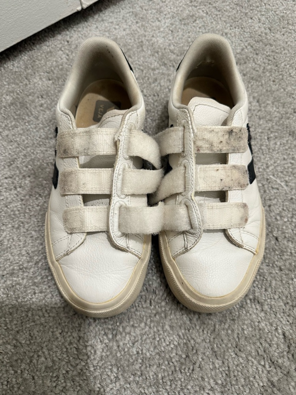 Veja Recife Leather White/Black Shoe Size 5 (FLAW/WEAR) - Picture 5 of 8